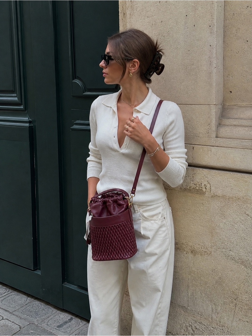 Italian leather. Elegant Burgundy Bucket Bag Divina Firenze. trendy woven